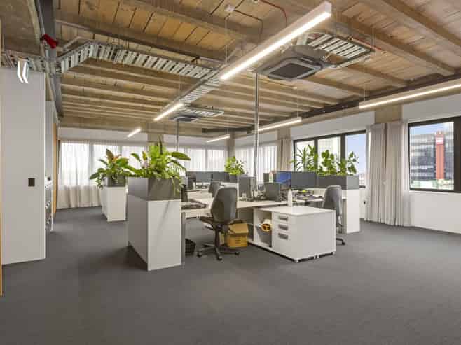 Full floor office in central Hamilton