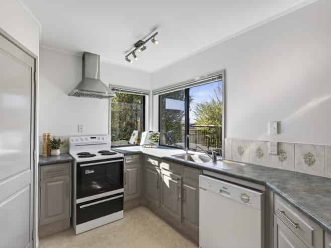 60 Heta Road, Highlands Park