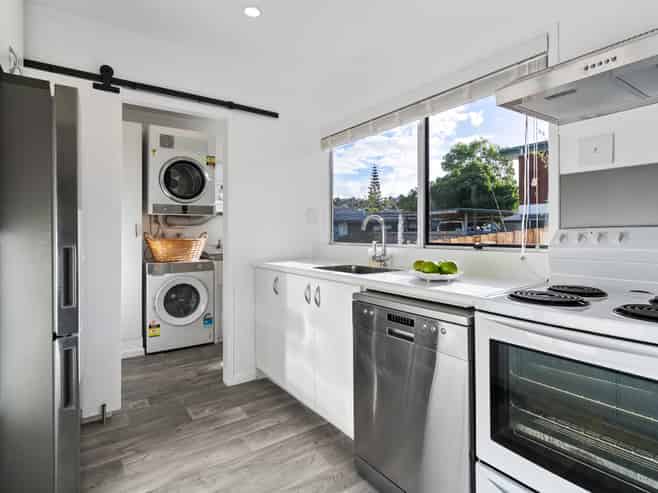 2/63 John Downs Drive, Browns Bay