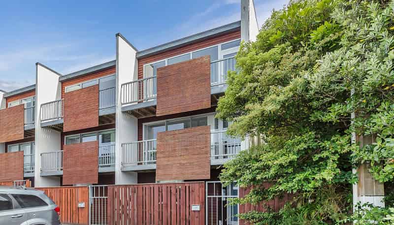 1/142 Onslow Road, Khandallah
