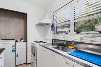 19/100 River Road, Hamilton East