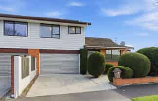2/1 Karnak Crescent, Avonhead