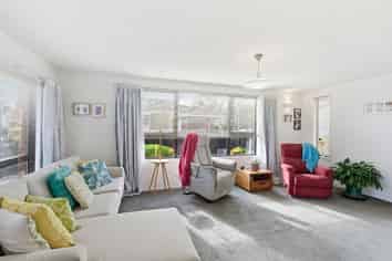 2/1 Karnak Crescent, Avonhead