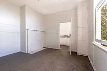 Gisborne - Address withheld