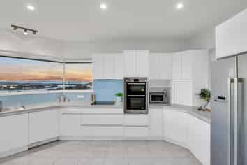 126 Cannon Hill Crescent, Mount Pleasant
