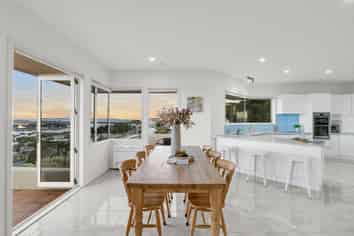 126 Cannon Hill Crescent, Mount Pleasant