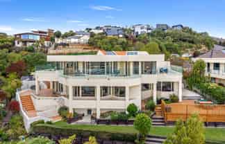 126 Cannon Hill Crescent, Mount Pleasant