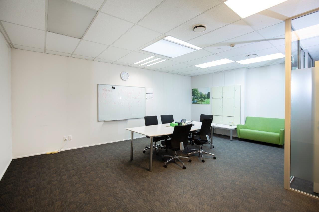 Modern Office Tenancy | Excellent Parking - Vista 6