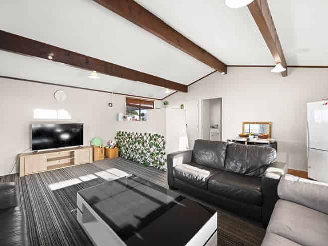 61A Carrington Avenue, Silverdale