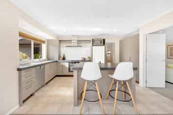152 Cyril French Drive, Flat Bush