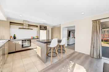 152 Cyril French Drive, Flat Bush