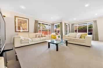 152 Cyril French Drive, Flat Bush