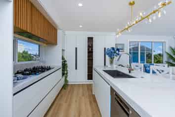 7B Garadice Road, Rothesay Bay