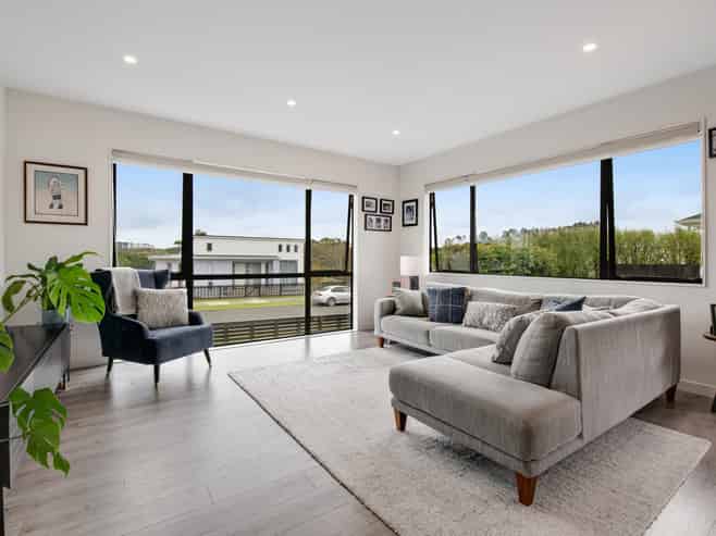 22 Takurua Terrace, Orewa