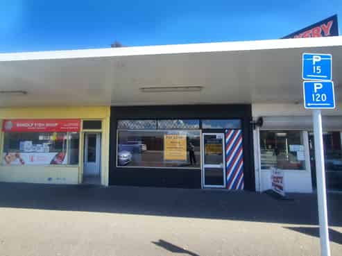 Profile position for barber or salon operators