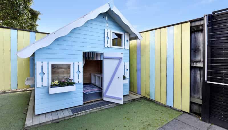 3 Wanderers Avenue, Brightwater