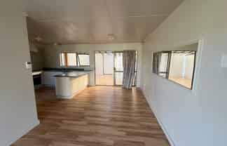 34 Hunia Terrace, Himatangi Beach