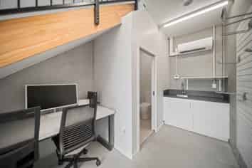 Boutique Office / Showroom in Prime Location