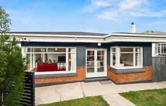 141 Easther Crescent, Kew
