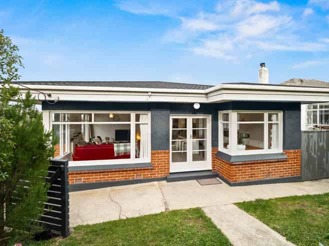 141 Easther Crescent, Kew