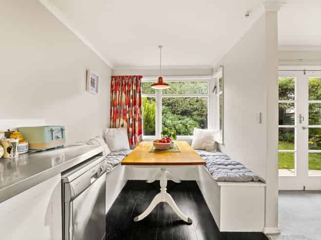 141 Easther Crescent, Kew