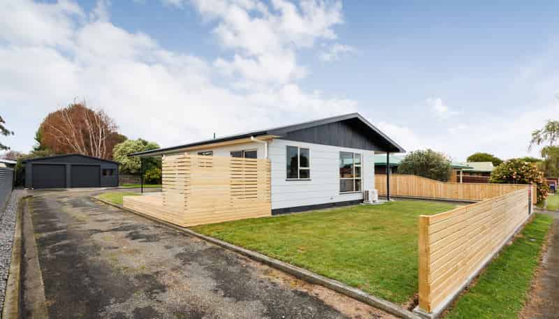 11 Fiona Crescent, Feilding
