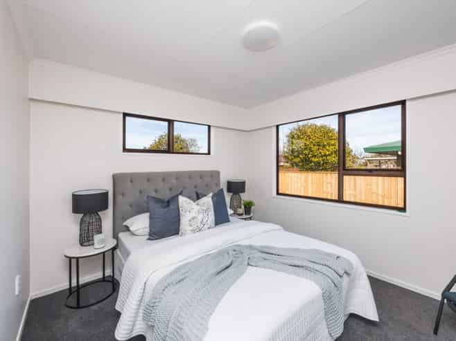 11 Fiona Crescent, Feilding