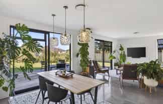 4 Fox Street, Okato