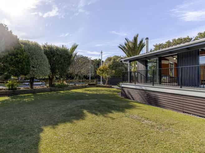 41 Takiroa Street, Urenui