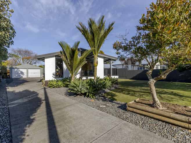 41 Takiroa Street, Urenui