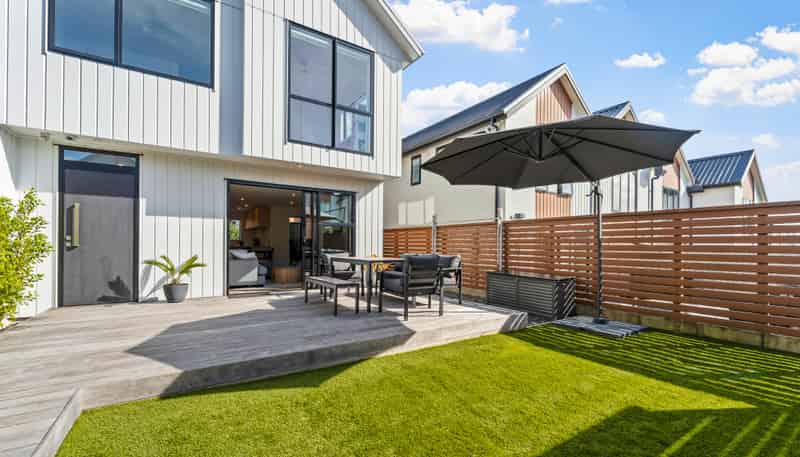 10 Orca Drive, Stanmore Bay