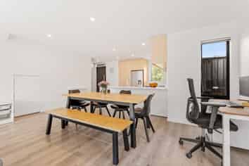 10 Orca Drive, Stanmore Bay