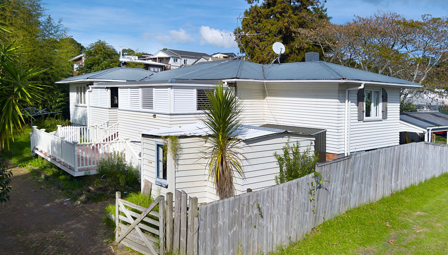 56 Clayburn Road, Glen Eden, Waitakere City, Auckland