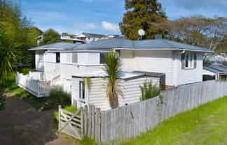 56 Clayburn Road, Glen Eden