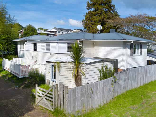 56 Clayburn Road, Glen Eden