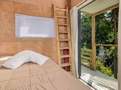 2B Lyon Street, Opua