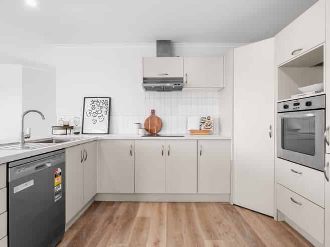 7 Farleigh Close, Huntington