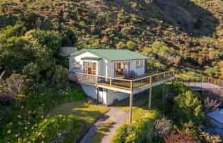 22 Seaview Avenue, Cape Palliser