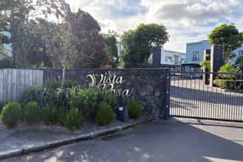 9/24 Norrie Ave, Mount Albert