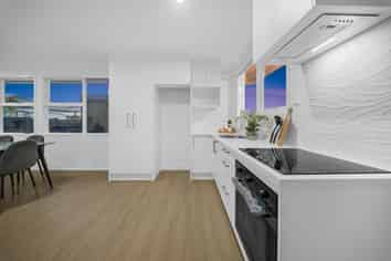54 Harania Avenue, Favona