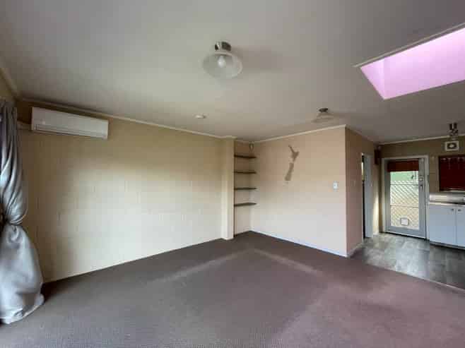 23A Linton Crescent, Matua