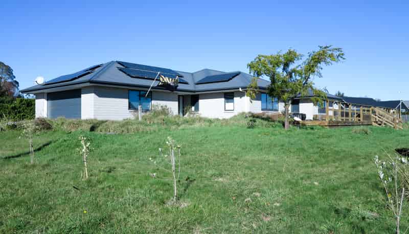 7 Lake View Road, Waipukurau