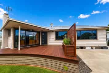 27 Antonio Street, Stratford