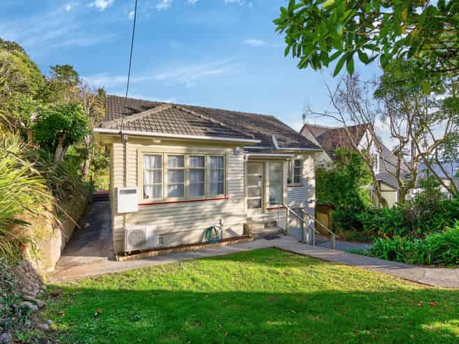 16 Woodvale Grove, Fairfield
