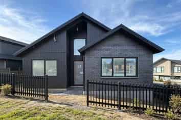 39 Kikorangi Drive, Orewa