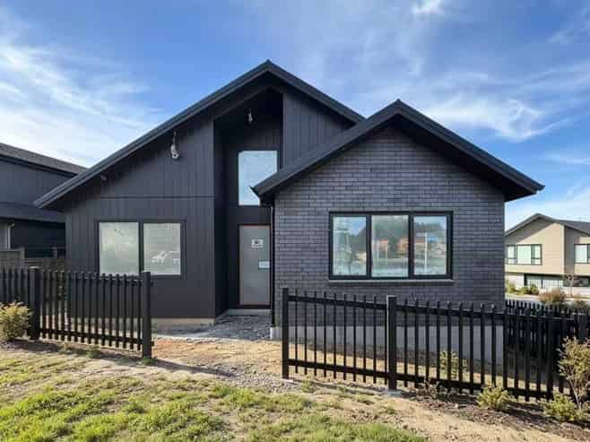39 Kikorangi Drive, Orewa