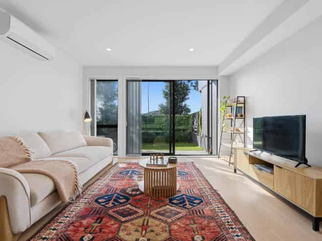 642B Massey Road, Mangere