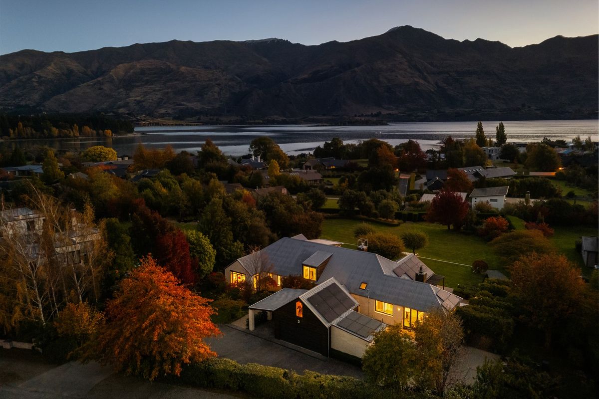 Privacy, presence and position, Wanaka