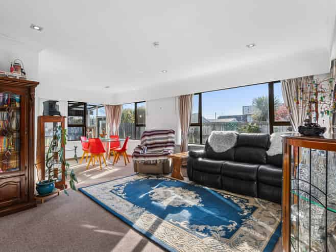 67 Hargood Street, Woolston