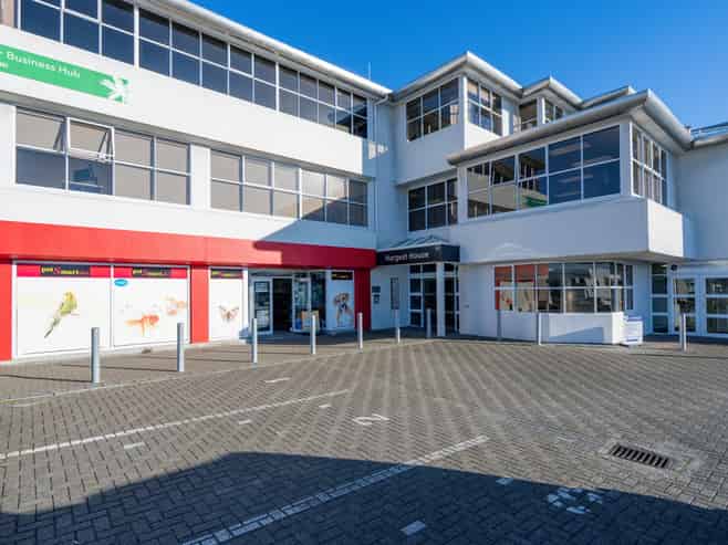 Central Invercargill Office Space